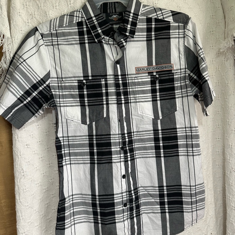 Men's medium Harley Davidson black-and-white plaid button-down shirt